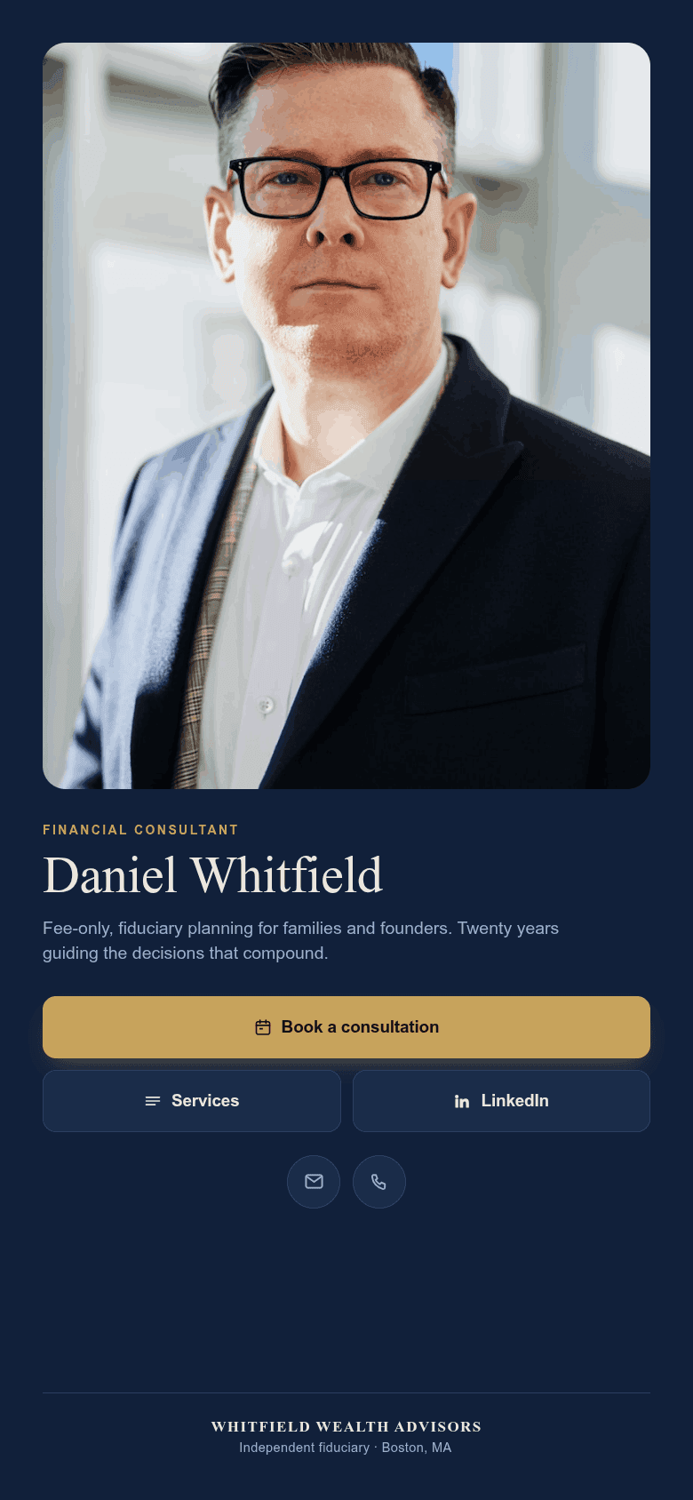 Digital business card for a financial consultant with a book-a-consultation button